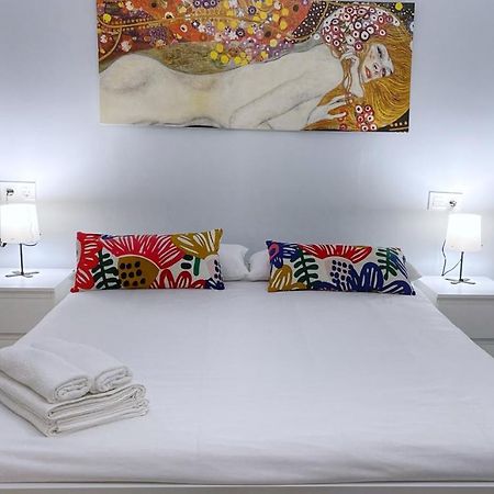Apartamento Urban flat reformado con escritorio trabajo y wifi Bilbao Exterior foto